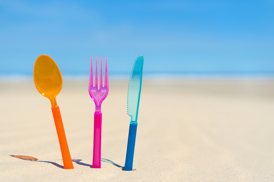 Plastic Cutlery for restaurant at the beach